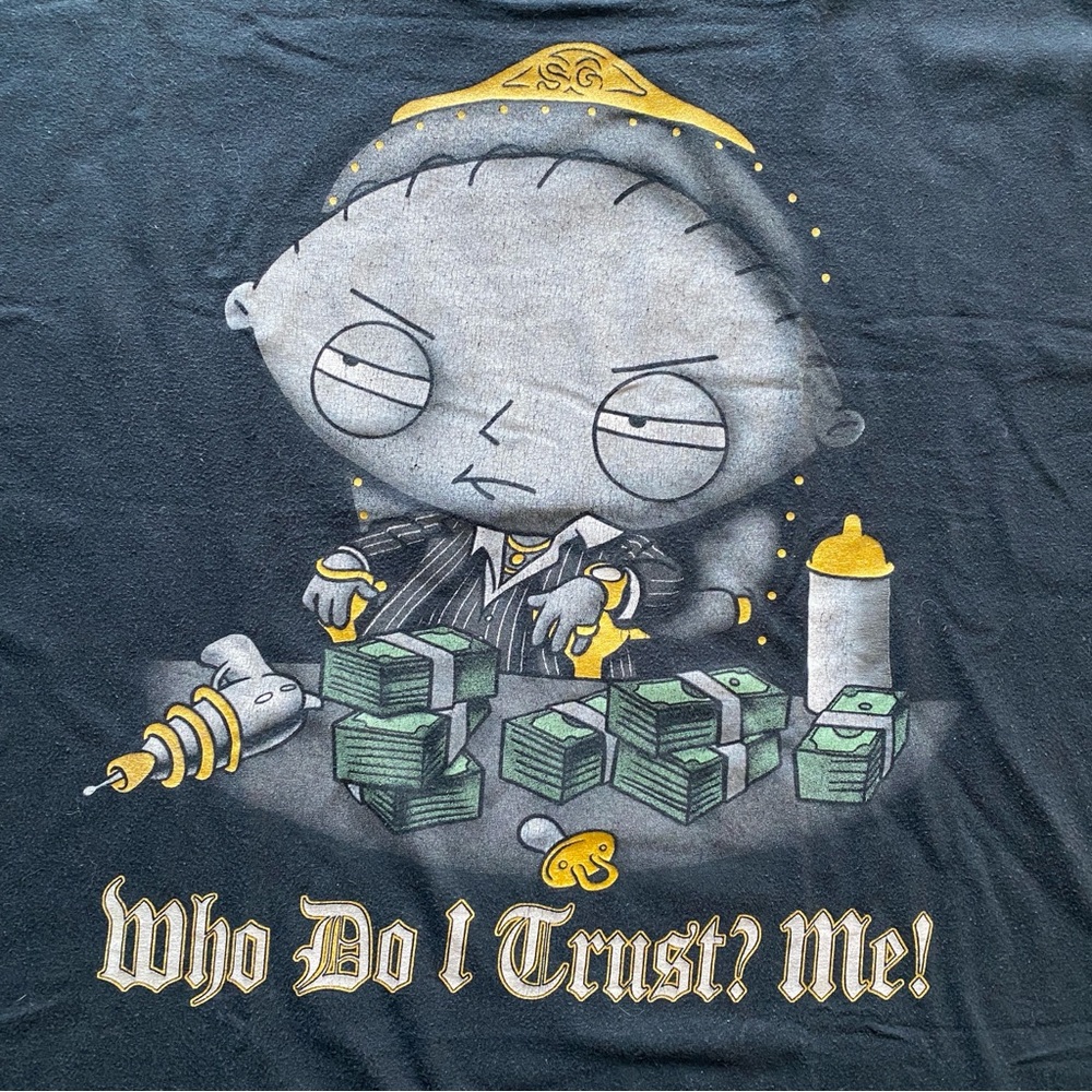 Vintage Y2K Family Guy funny tshirt who do I trust Scarface tee